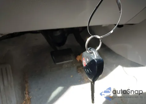 2011 Toyota Rav4 из США, поврежденный, VIN 2T3JF4DV4BW133486